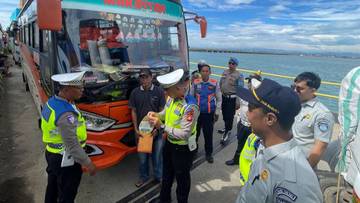Satlantas Polres Bone Lakukan Ramp Check Bus AKAP-AKDP
