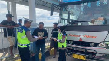 Satlantas Bone Ramp Check Bus Cegah Kecelakaan