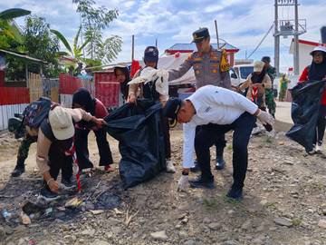 Wakil Bupati Pimpin Gerakan Jelajah Pesisir Bersihkan Sampah