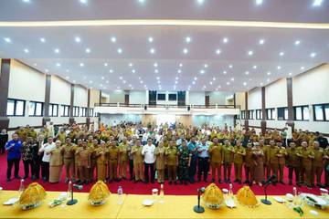 Bupati-wabup Bone Hadiri Rakor Arahan Presiden di Makassar 