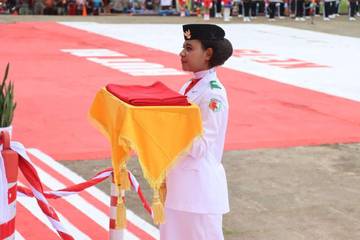 Inilah Istilah yang Tepat untuk Tempat Membawa Bendera Pusaka 
