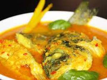 Nikmatnya Ikan Kuah Kuning Kenari