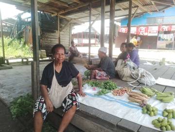 Cerita dan Tawa Mama Papua di Pasar Sunyi