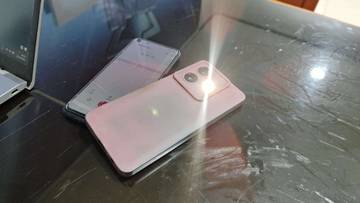 Berikut Beragam Fungsi Flashlight di Ponsel