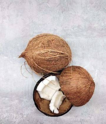 Santan Kelapa Ternyata Bermanfaat untuk Kesehatan Rambut