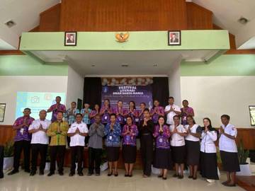 Festival Literasi Langkah Strategis Membangun Karakter/ Peserta Didik