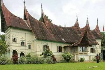 Rumah tertua di Sumatera Barat