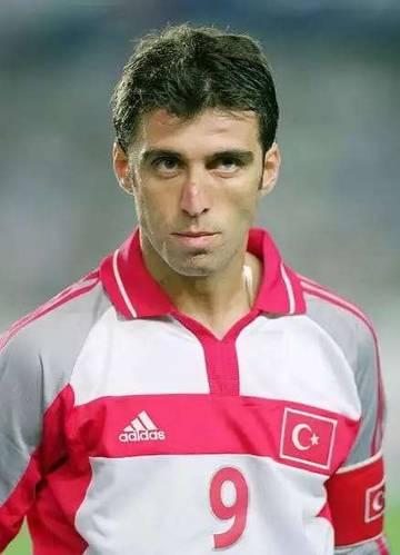 Inilah Perjalanan Karir Sepak Bola Hakan Sukur