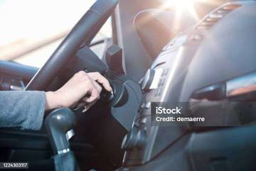 Trik Memanaskan Mobil Jarang Dipakai 