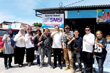 Kesbangpol Bukittinggi Resmikan Legalitas SMSI Kota
