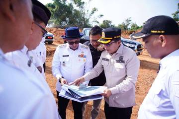 Bupati Tanah Datar Tinjau Rencana Pembangunan Sekolah Rakyat
