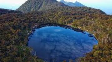 Gunung Singgalang Keindahan Sunyi di Jantung Sumatra Barat
