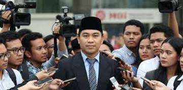 Ketua LBH Bukittinggi Jalin Dialog Kritis Pers