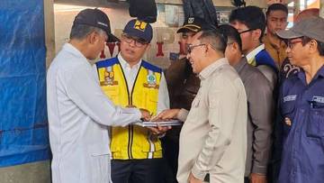 Menteri PU Tinjau Pasar Serikat C Batusangkar