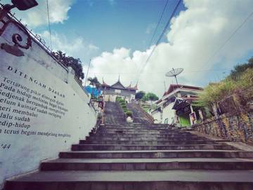 Janjang 40: Tangga Legendaris Sarat Sejarah dan Budaya