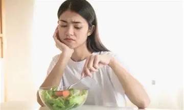 Pola Makan dan Dampaknya pada Kesehatan Mental Remaja