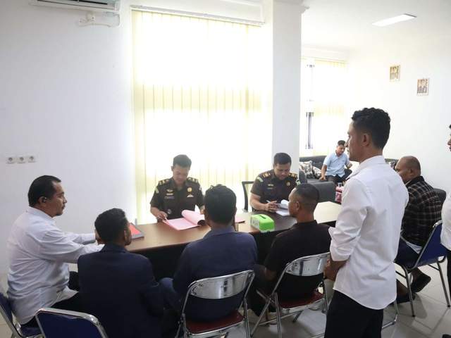 Tiga Tersangka Kekerasan Seksual di SBT Diserahkan ke Jaksa