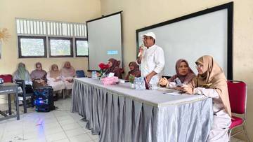 Khatab Kilbaren Apresiasi Donasi Alumni SMA 1 SBT