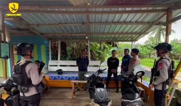 Brimob Rutin Patroli Harkamtibmas di Bula