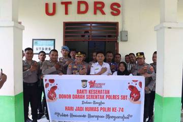 Polres SBT Donor Darah Sambut HUT Humas Polri