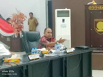 Legislator PDIP Minta Pemkab SBT Jamin Harga Sembako Jelang Ramadan