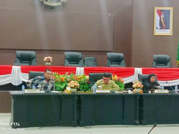 Soal Bantuan Bencana Kesui, DPRD SBT Kritik Dinas Ketahanan Pangan