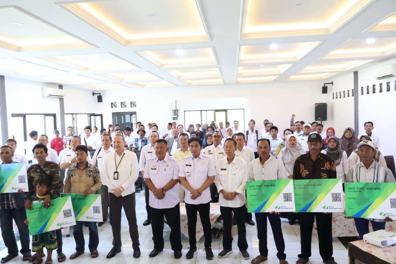 Pemkab Cirebon Jamin Perlindungan Nelayan Lewat BPJS Ketenagakerjaan