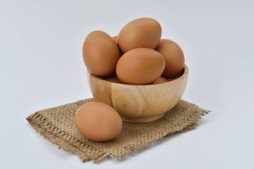 Mencuci Telur Tingkatkan Bakteri!