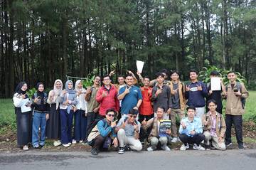 Mahasiswa Poltek SCI Kunjungi UMKM Kopi Sekar Wangi
