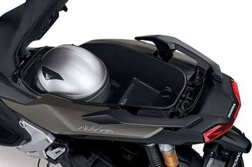 Enam Barang Ini Sebaiknya Tidak Disimpan dalam Bagasi Motor