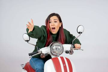 Tips Mengelola Emosi saat Naik Motor