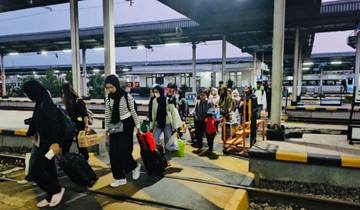 Daop 3 Cirebon Siapkan Tiket Liburan Iduladha
