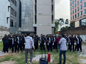 Safety Man SPBU JBB Dilatih Sesuai Standar Pertamina