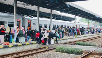 Selama Liburan, Tercatat 326709 Penumpang Gunakan Kereta Api 