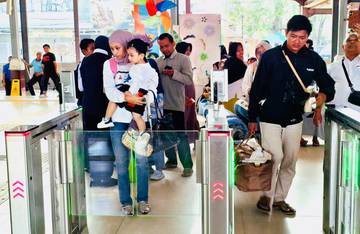 Pelanggan Semakin Mudah Stasiun Cirebon Prujakan Terapkan FR