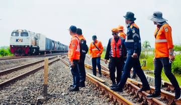 Pastikan Keselamatan, Daop 3 Cek Lintas Jalan Kaki