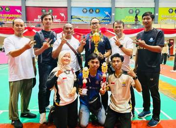 Kontingen Taekwondo Kota Cirebon Raih Juara Umum 2