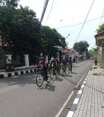 Sepi Penonton, Tour de Linggarjati Bikin Pedagang Merugi