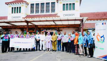 Daop 3 Cirebon Salurkan Program TJSL Kepada Porter 