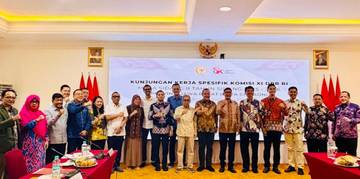 Komisi XI DPR RI Sambangi OJK Cirebon 