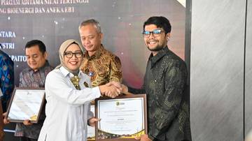 PLN Indonesia Power Borong Apresiasi EBTKE 2025 Nasional
