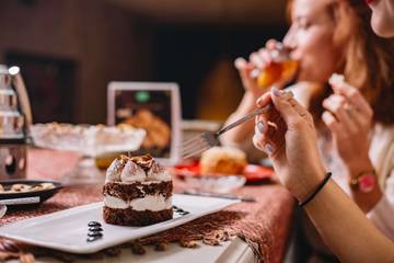 Menikmati Dessert Tanpa Rasa Bersalah