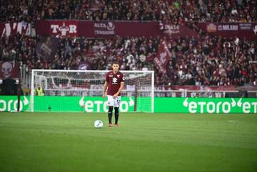 Besiktas Sepakat Datangkan Kristjan Asllani dari Inter