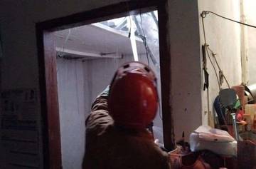 Korsleting Listrik Picu Kebakaran Rumah di Desa Klayan