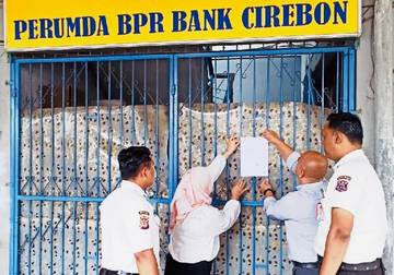 OJK Resmi Cabut Izin Perumda BPR Bank Cirebon 