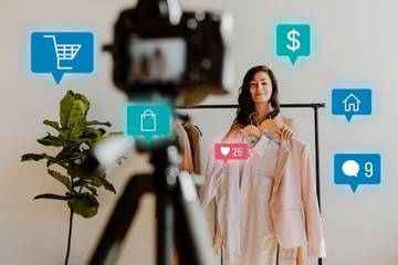 Live Shopping Jadi Tren: Daya Tarik Promo dan Informasi Produk