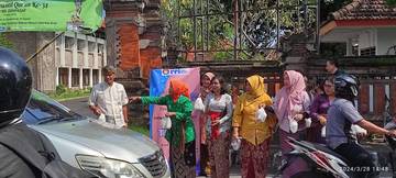 Tradisi Masyarakat Berbagi Takjil  