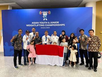 Lagu Indonesia Raya Berkumandang di Kejuaraan Angkat Besi 