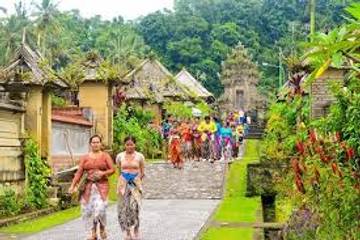 Aktivitas Masyarakat Lokal Daya Tarik Desa Wisata