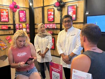 Indosat Berikan Hadiah Istimewa bagi Pelanggan Bali Nusra